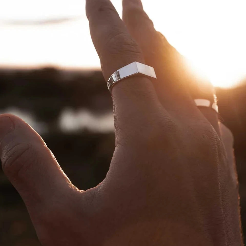 "Orus" ring